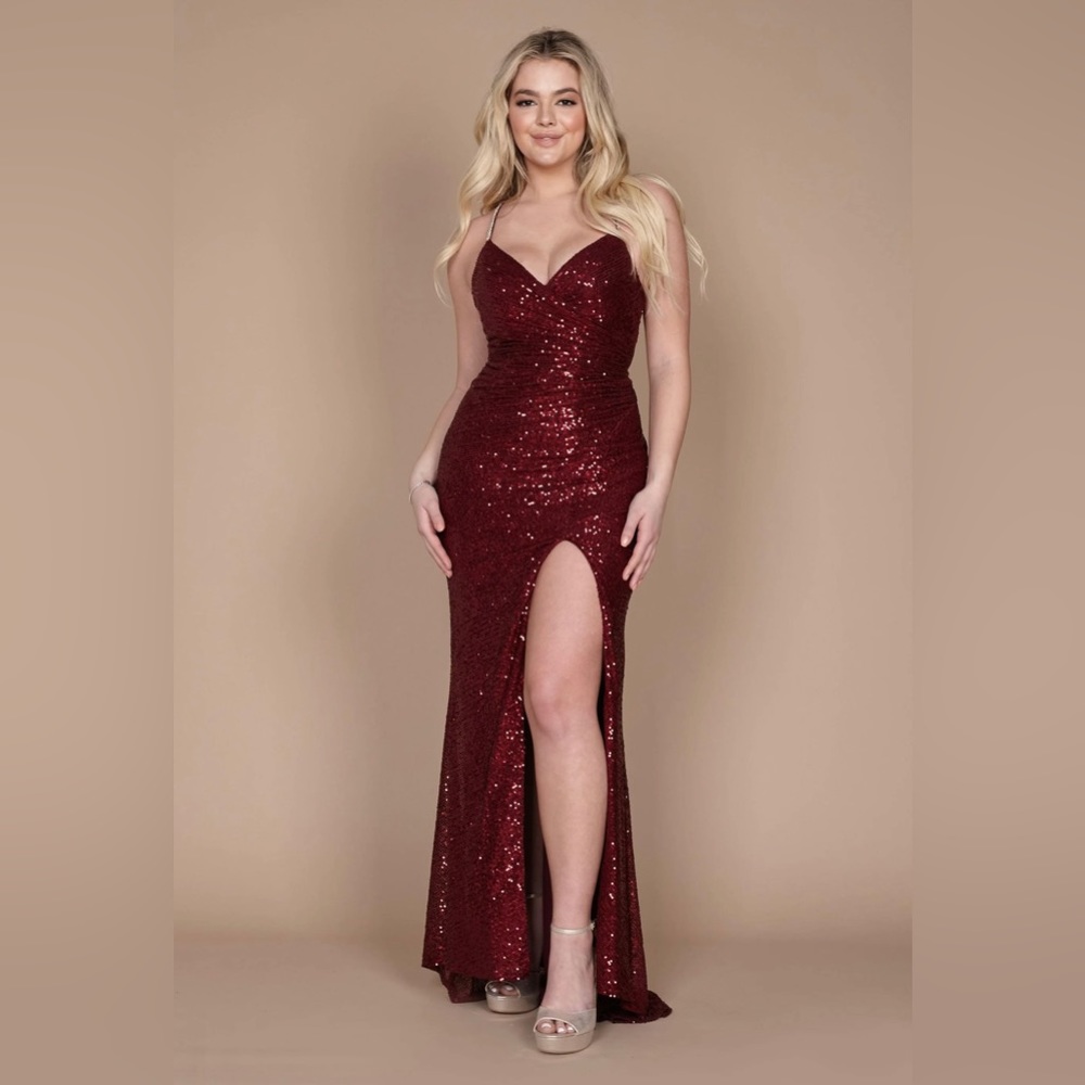 NWT Dylan evening prom sequined dress